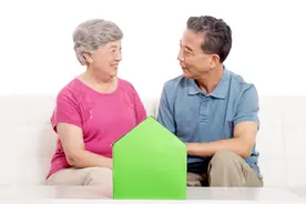 老人自己的房产，生前和去世过户给儿女会有什么区别？建议收藏图片