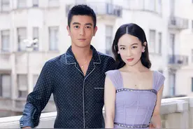 霍思燕杜江合体亮相，穿紫色紧身连衣裙太美了，难怪被宠成小公主图片