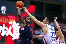 上海85-75击败广州，获复赛首胜，董瀚麟13+11图片
