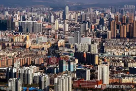 贵阳市和昆明市近20年GDP对比，近五年差距越来越大图片