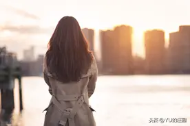 什么时候不想再去捂热一个人了：这世界很大，你只是一个人图片