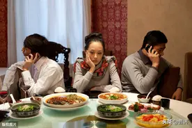 吃饭看人品：你吃饭是每次碗里剩一点，还是顿顿吃净光？图片