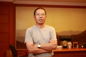 矿泉水老板成亚洲首富！身家远超马云图片