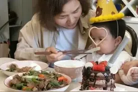 宝宝六个月开荤仪式你做了吗？塑造这些仪式感，孩子幸福指数爆棚图片