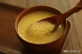 煮小米粥时，怎样熬出米油？大厨教你4个诀窍，轻松煮出小米油图片