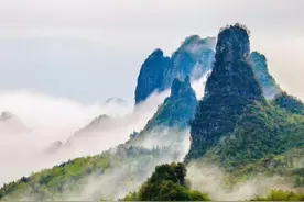 恩施大峡谷，幽壑险峻远山染初秋图片