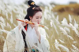 白露之后，肺要“养”，更需要“练”，常做4动作，它很“开心”图片