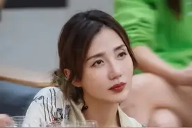 因太性感退圈7年，回归后魅力炸裂圈粉无数，湖南美人真狠啊图片