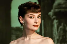 风华绝代的美人，奥黛丽·赫本的彩色照片图片
