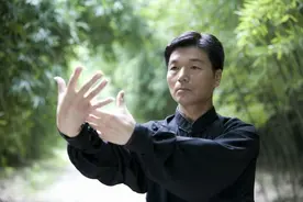 六旬老人练气功40年，身体堪比20岁小伙，专家揭秘练气功好处图片