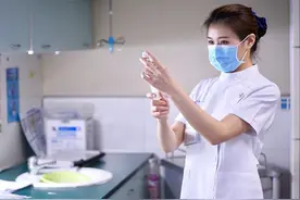 注意！这两种药配伍先出现白色浑浊，后变成红棕色图片