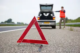 高速公路紧急停车注意事项图片