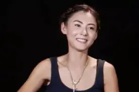 网传：张柏芝晒自拍疑似官宣怀四胎，三胎生父是老外？图片