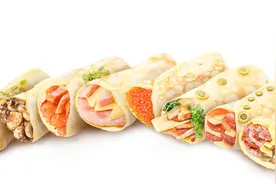不用去地摊也能吃食饼筒，方法和技巧都教给你，也能做得非常美味图片