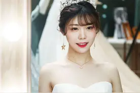 华人设计师王薇薇创造绝美婚纱，就连特朗普、克林顿都钟爱她图片