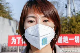 我是一位爱心姑娘，疫情期间给环卫工捐赠500只口罩，致敬加油图片