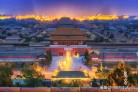 危楼高百尺，手可摘星辰。不敢高声语，恐惊天上人图片