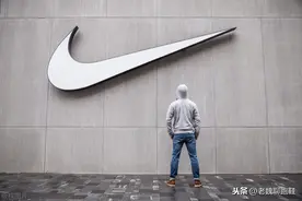 它是耐克的前辈、亚瑟士的父亲，转型做复古休闲鞋售价不到500图片