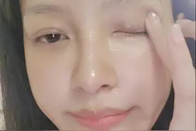 孙怡在澡堂光溜溜被认出，对方还求合影？与董子健结婚三年没婚礼图片