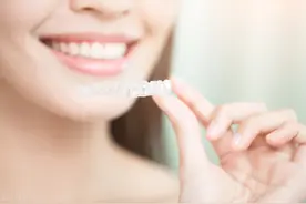 器械百科知多少 | 牙齿矫正器助您拥有美丽牙齿图片
