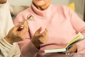 半飞秒、全飞秒、晶体植入，究竟哪种适合你？近视摘镜全攻略，还你清晰视界图片