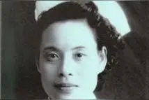 77岁美国老兵来到中国，见到一92岁老妇，单膝下跪说：天使姐姐图片