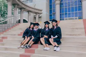 女子找工作半年“陪跑”18次，后决定考公务员：“不将就、要搏一把”图片