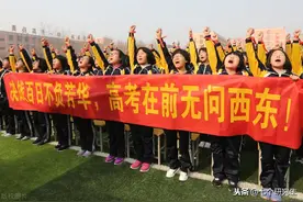江苏小伙考上了华科的机械专业，却仍后悔感叹，没报211的计算机图片