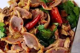 凉拌鸡胗，辣白菜豆腐汤，鲜虾烩冬瓜这几道家常菜的做法图片