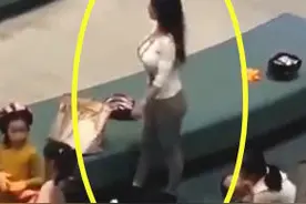 “最美幼教”火了，身材颜值堪比一线女星，网友：我要重上幼儿园图片