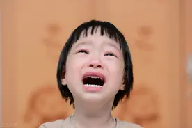 三类孩子在幼儿园容易被孤立，融入集体困难，四招让孩子更受欢迎图片