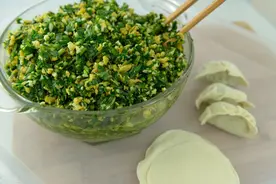 拌饺子馅，用生油还是熟油？弄清这一点，饺子鲜香四溢，不油腻图片