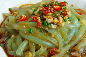 你还在啃黄瓜？我把黄瓜做成了神仙料理图片