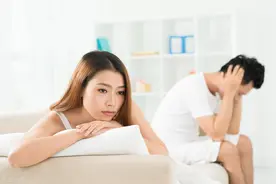 小说：看上1899的裙子男友买来送我，翻看包装我气晕，109的仿品图片