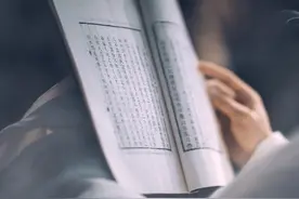 部编版语文七年级下册必背诗文汇总，快收藏，碎片时间背起来图片