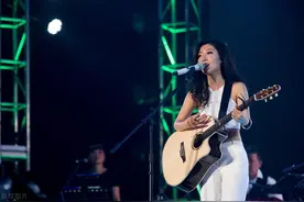 曲婉婷：为贪污母亲喊冤却和已婚市长谈恋爱，这就是孝女吗？图片
