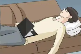 异地恋的真实经历，你们到底有多坚强？（漫画）图片
