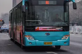 关于兴化市城市公交部分线路优化调整的公告图片