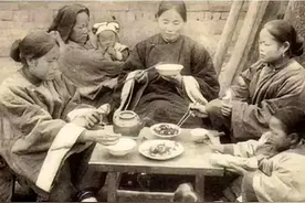100多年前清朝女人长相揭秘，最后一张美的让我们看了也啧啧称赞图片