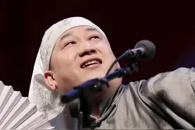 张鹤伦郎鹤炎爆红的后遗症：大打擦边球，下三路和荤段子不容忽视图片