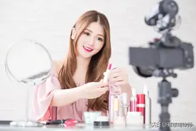 抖音红人刘佳律师，我所的名人，欢迎大家关注图片