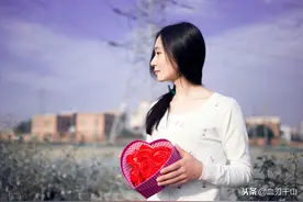 我们真的需要穿胸罩吗？图片