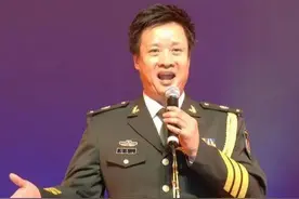 著名歌唱家阎维文：陪妻子抗癌30年不离弃，如今过得怎么样了？图片