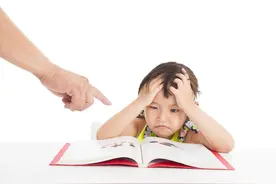 樊登读书会力荐《不管教的勇气》：既不批评又不表扬的育儿方式图片