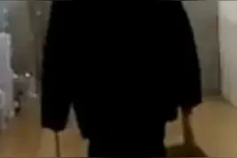 健忘爷爷深夜打扫方舱医院，病友：他这是想家人了图片