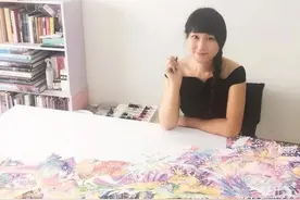 美女画家被称“细节大神”，一幅画900小时，放大35倍，真赞图片
