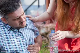 眼药水怎么滴？眼膏怎么涂？医生是这样说的图片