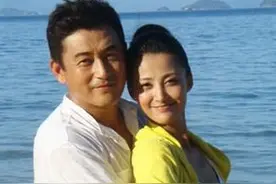 王志飞：与小16岁张歆艺相恋7年分手，为何与小15岁张定涵3天闪婚图片