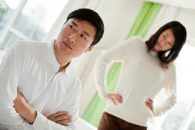 小说：抛弃糟糠之妻后，他如愿娶年轻娇妻，婚后不久却发觉被算计图片