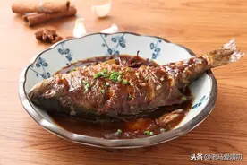白糖来勾芡，生姜做主角？酱香浓郁鲜美甘甜，懒人做法下饭不含糊图片
